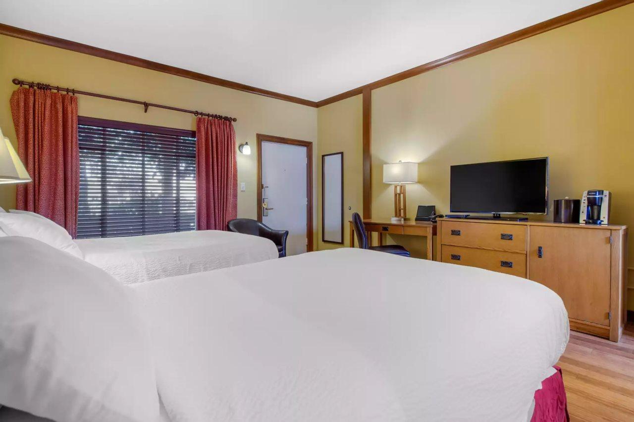Inn Marin And Suites, Ascend Hotel Collection Новато Экстерьер фото