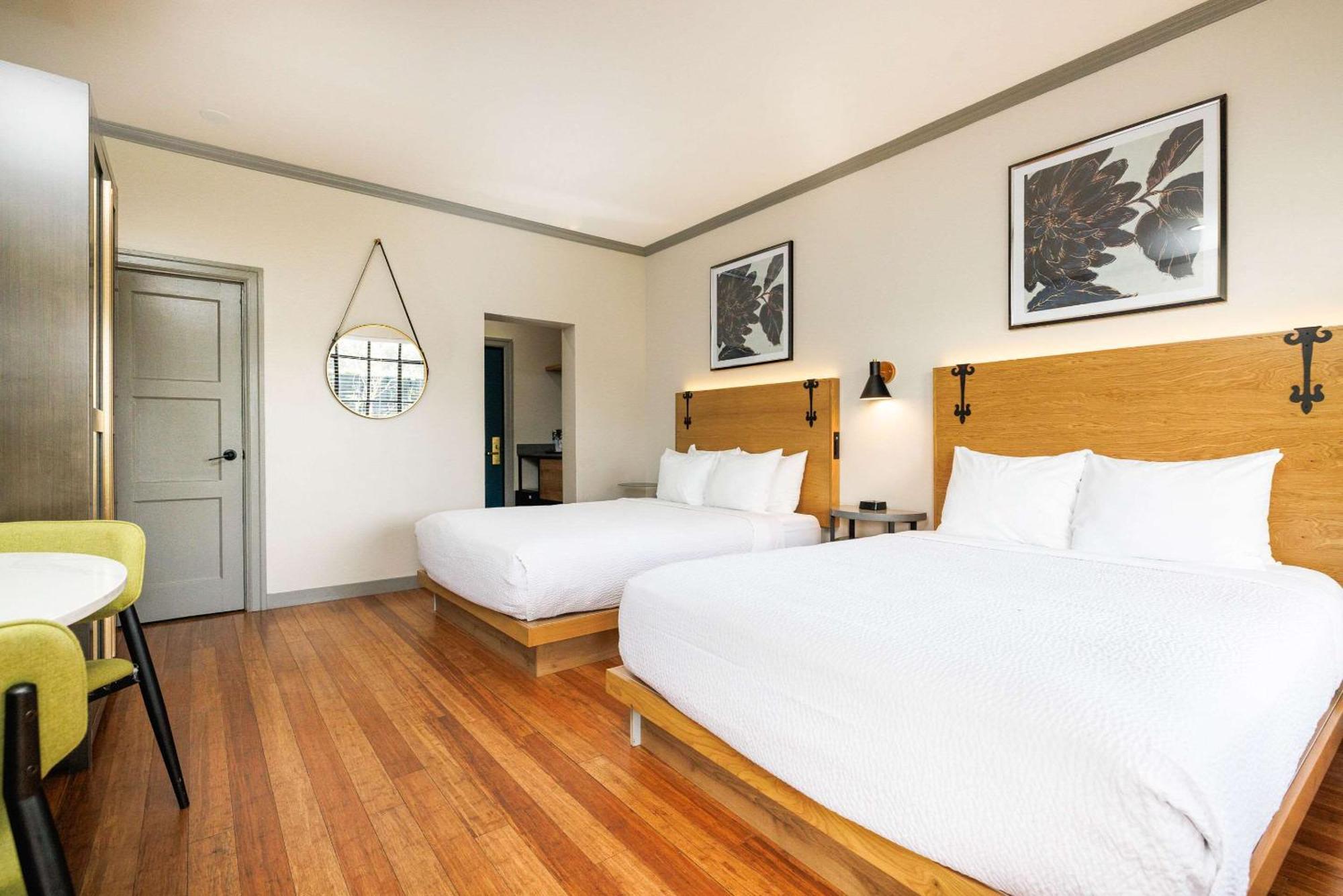 Inn Marin And Suites, Ascend Hotel Collection Новато Экстерьер фото